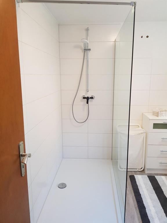 Ferienwohnung Eliah room 3